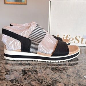 LifeStride Zing open toe wedge black micron NIB 8.5W